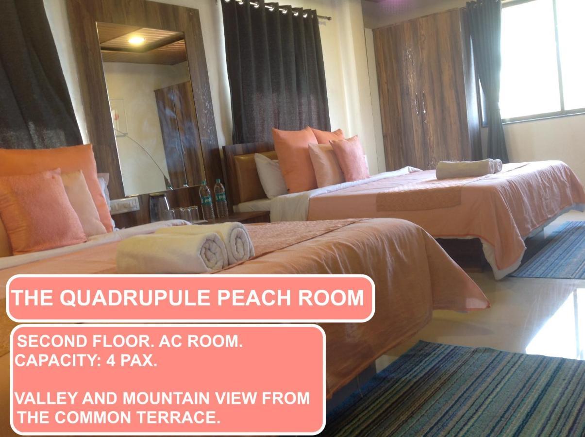 Hotel Strawberry County Panchgani Exterior foto