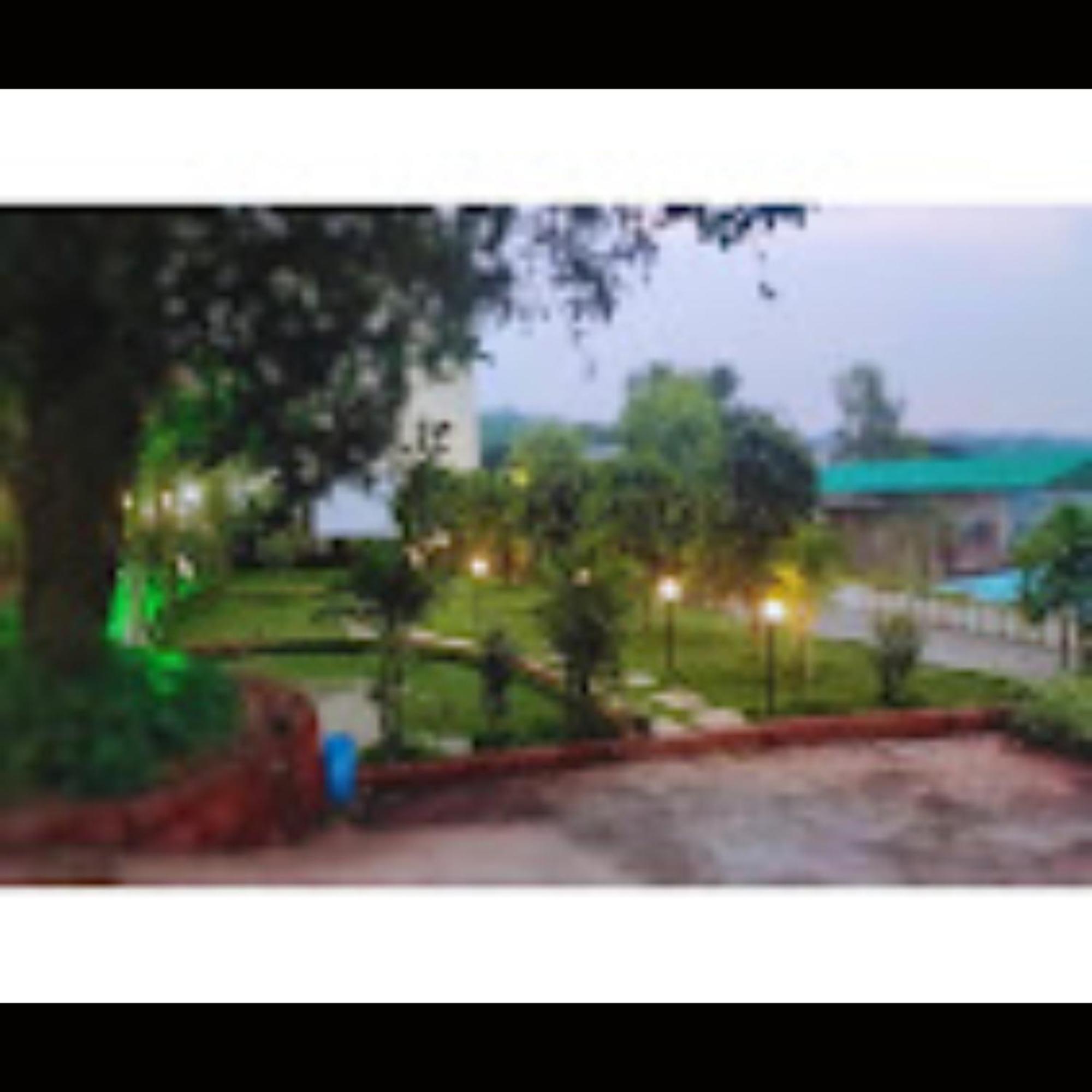 Hotel Strawberry County Panchgani Exterior foto
