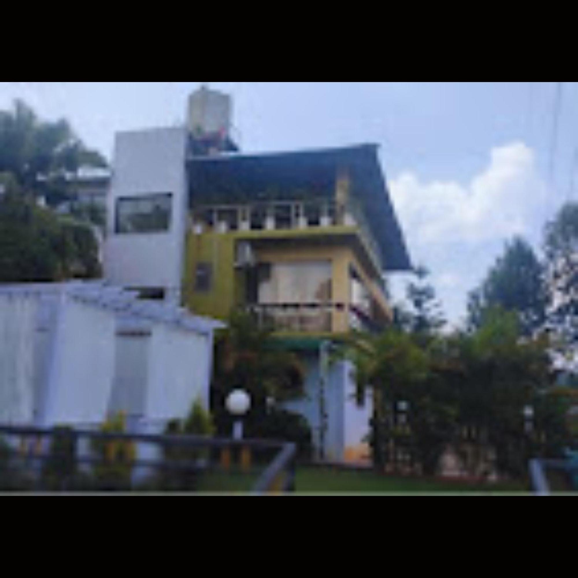 Hotel Strawberry County Panchgani Exterior foto