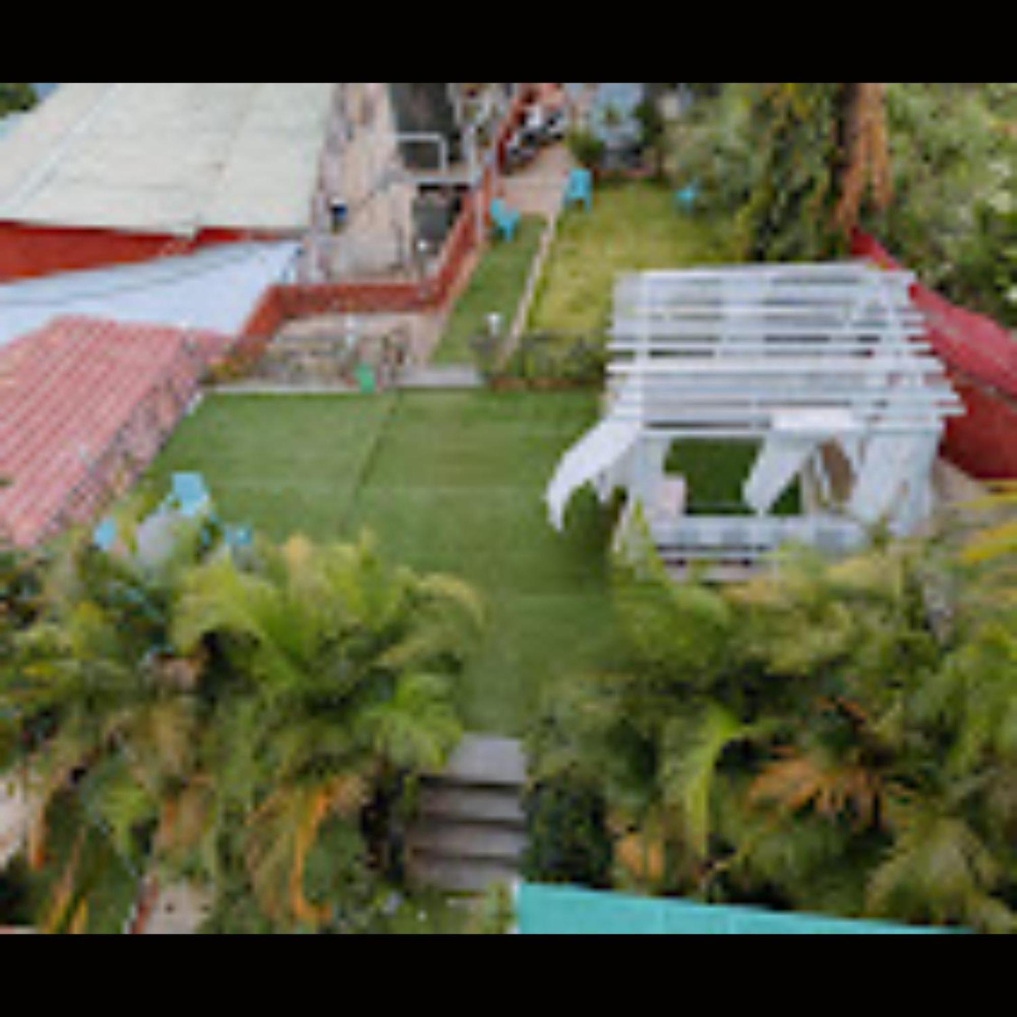 Hotel Strawberry County Panchgani Exterior foto